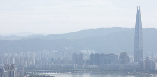 서울 한강변 일대 아파트 밀집 지역 모습. <연합뉴스>